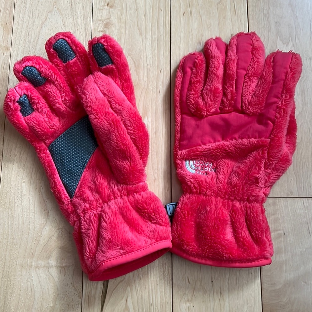 Women’s The North Face Gloves, size Medium, Pink with ETips
